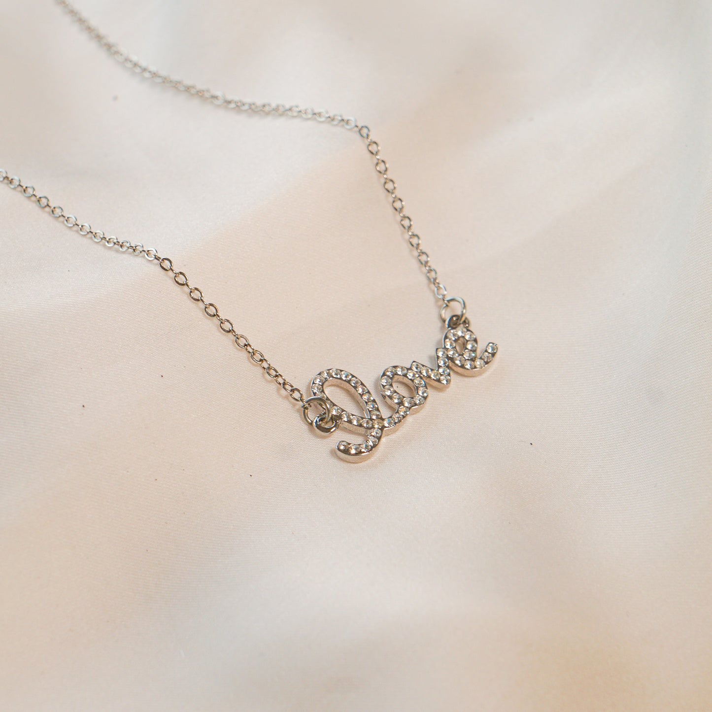 Collier Love